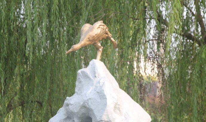 玻璃鋼雕塑制作《對話》.gif